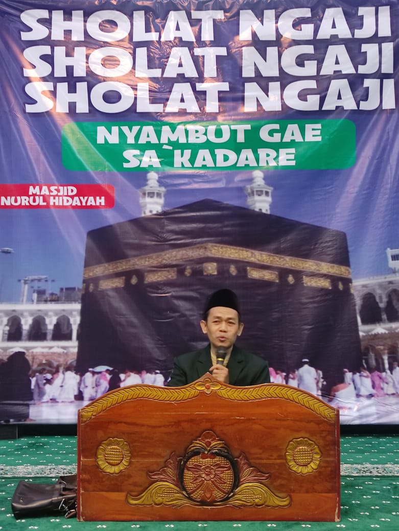 Pengajian Rutin Masjid Nurul Hidayah setiap ahad ke 1.ba’da magrib Bersama Ustadz H. Khusnul Luthfi: Membahas Kitab Sulam Taufiq